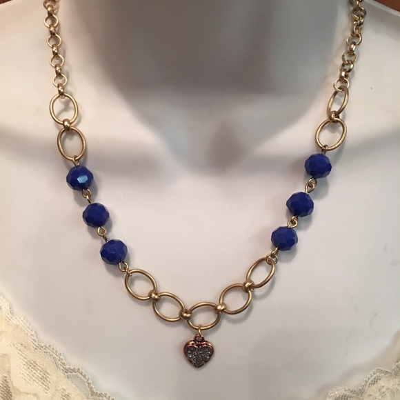 Blue beaded gold link necklace w heart dangle NWY - Picture 5 of 5